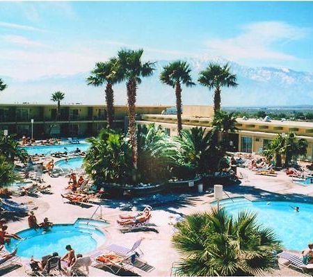Desert Hot Springs Spa Hotel Exterior foto