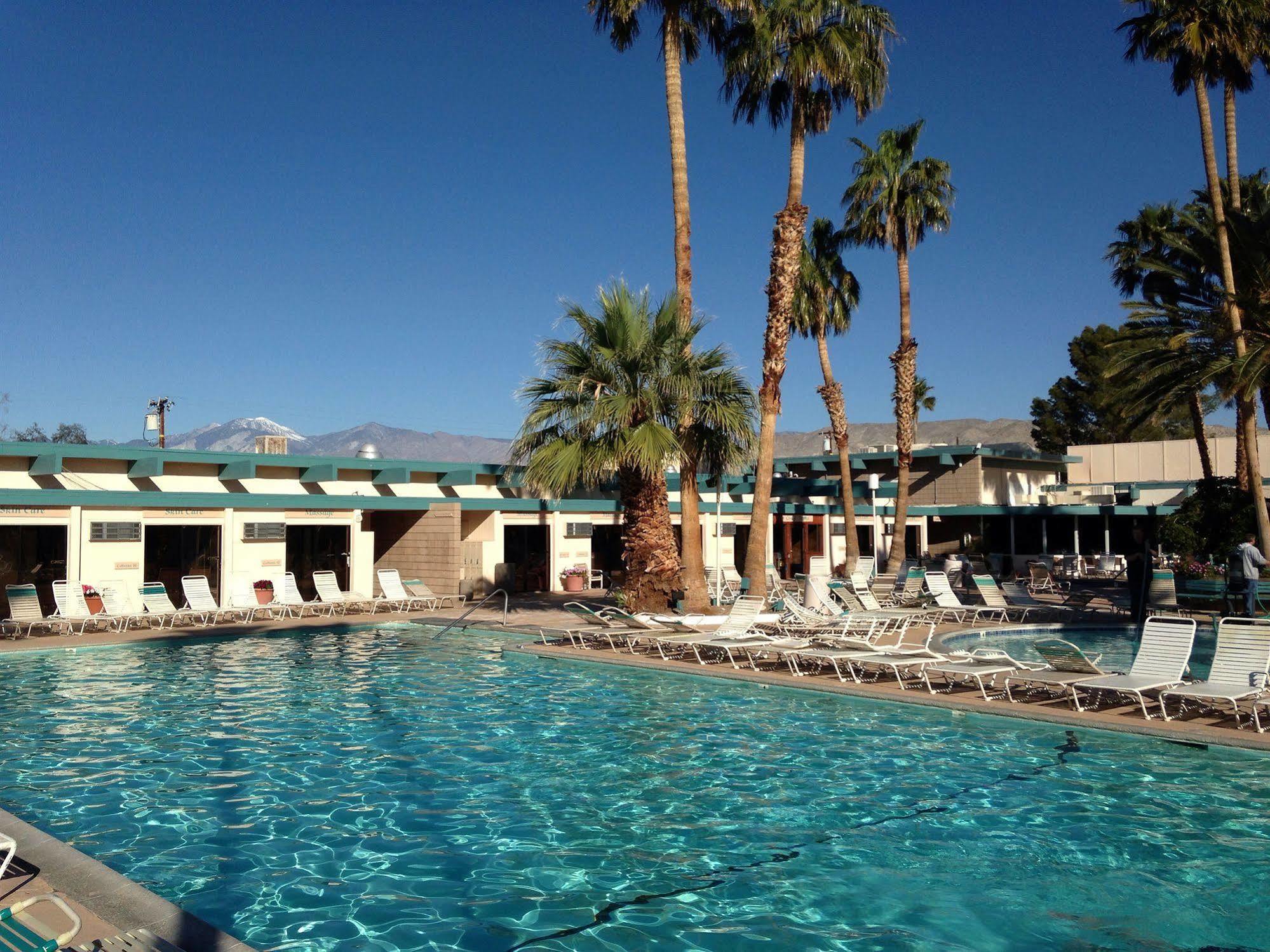 Desert Hot Springs Spa Hotel Exterior foto